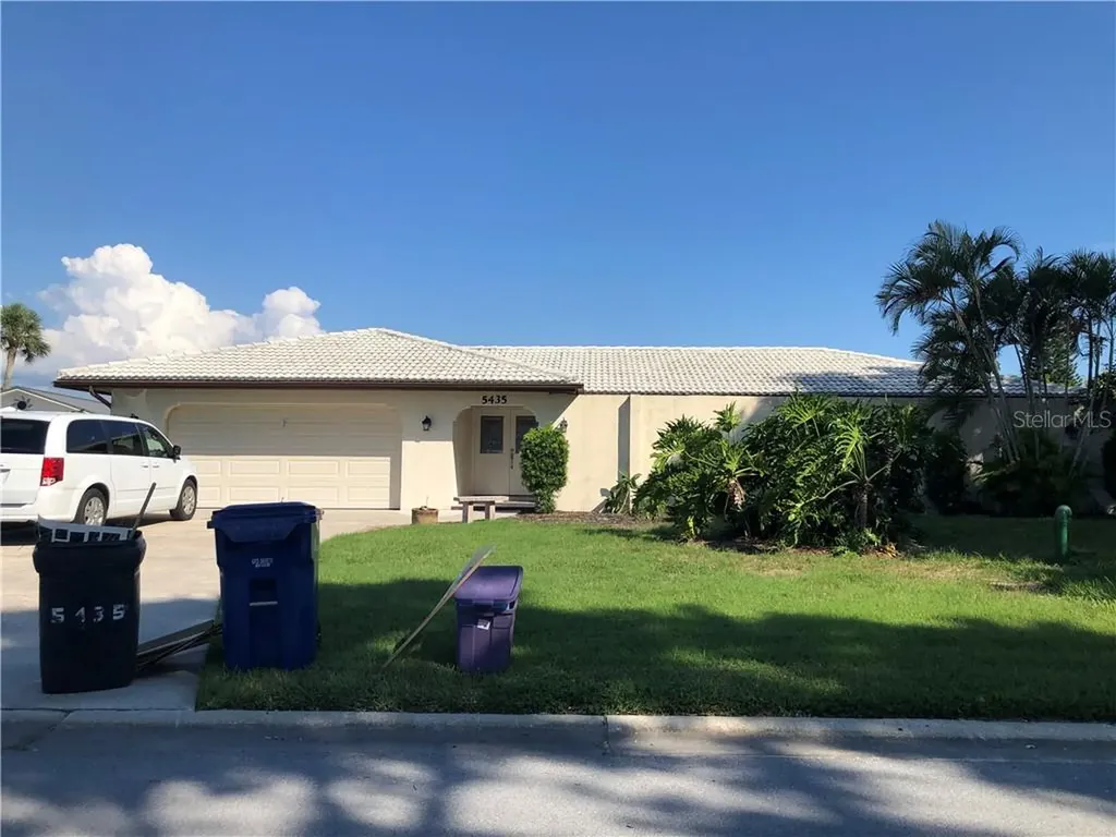 5435 America Drive Sarasota FL 34231