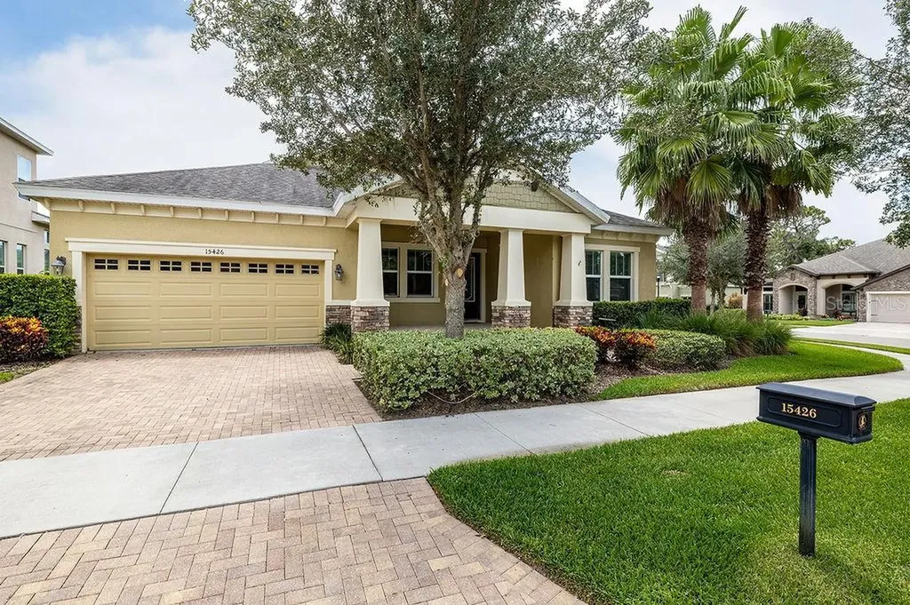 15426 Starling Crossing Drive Lithia FL 33547