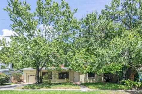 123 SW Lincoln Circle N St Petersburg FL 33703