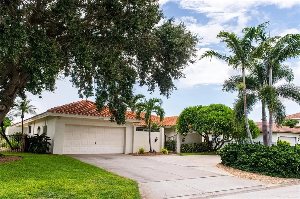 2001 Carolina Avenue NE St Petersburg FL 33703