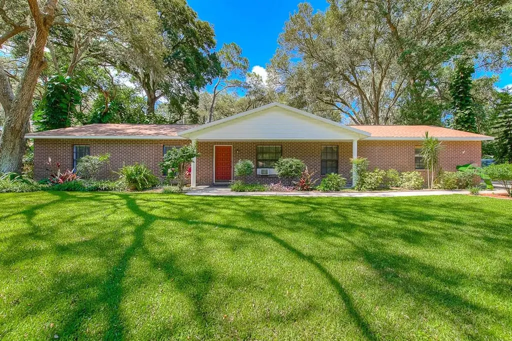 2803 Harder Oaks Avenue Valrico FL 33594