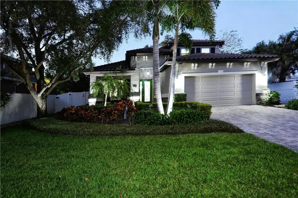1959 Bougainvillea Street Sarasota FL 34239
