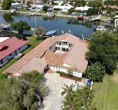 4560 45th Street S St Petersburg FL 33711