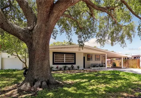 4218 Huntington Street NE St Petersburg FL 33703