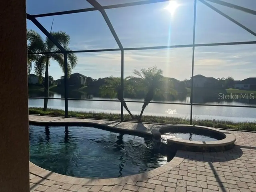 5528 Arnie Loop Lakewood Ranch FL 34211