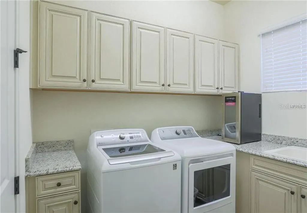5528 Arnie Loop Lakewood Ranch FL 34211