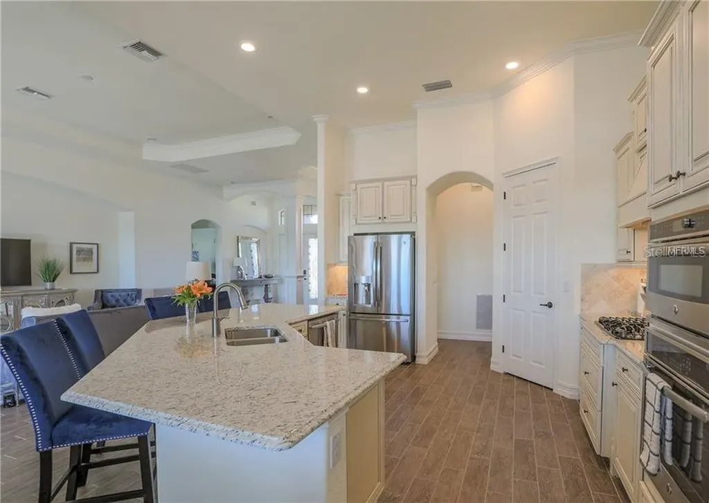 5528 Arnie Loop Lakewood Ranch FL 34211