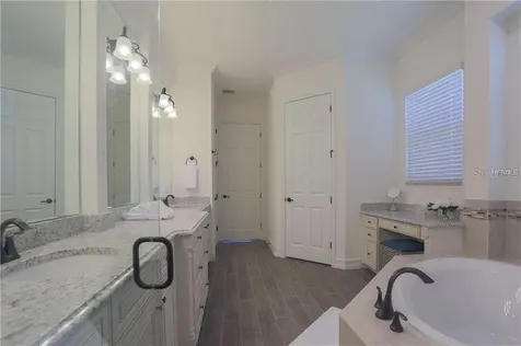 5528 Arnie Loop Lakewood Ranch FL 34211