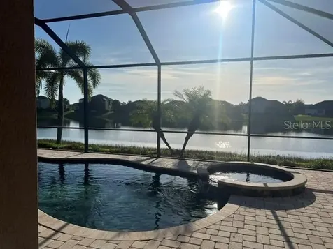 5528 Arnie Loop Lakewood Ranch FL 34211