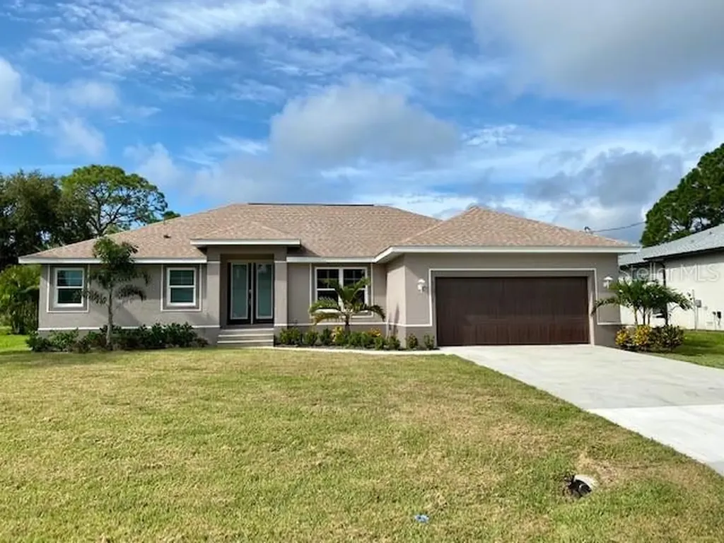 50 Tournament Road Rotonda West FL 33947
