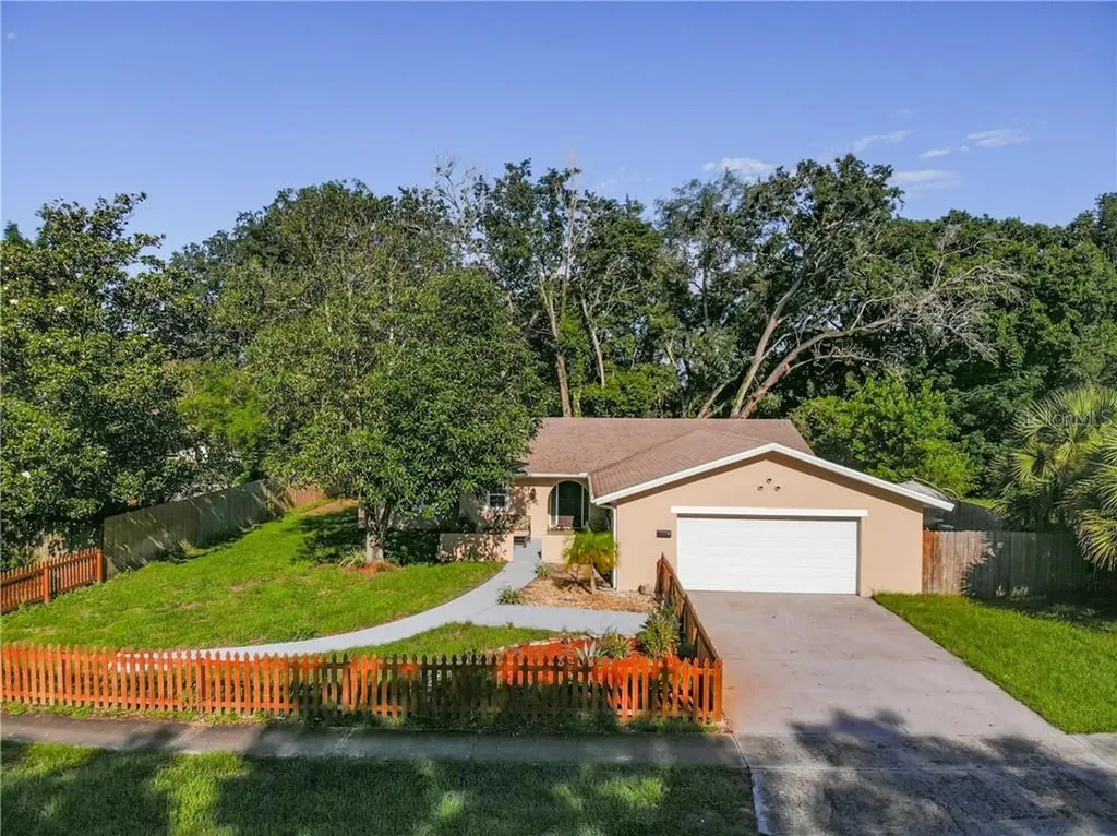 668 Lake Howell Road Maitland FL 32751