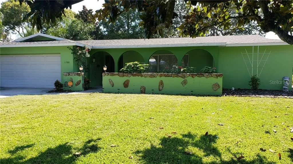 1790 Winchester Road N St Petersburg FL 33710