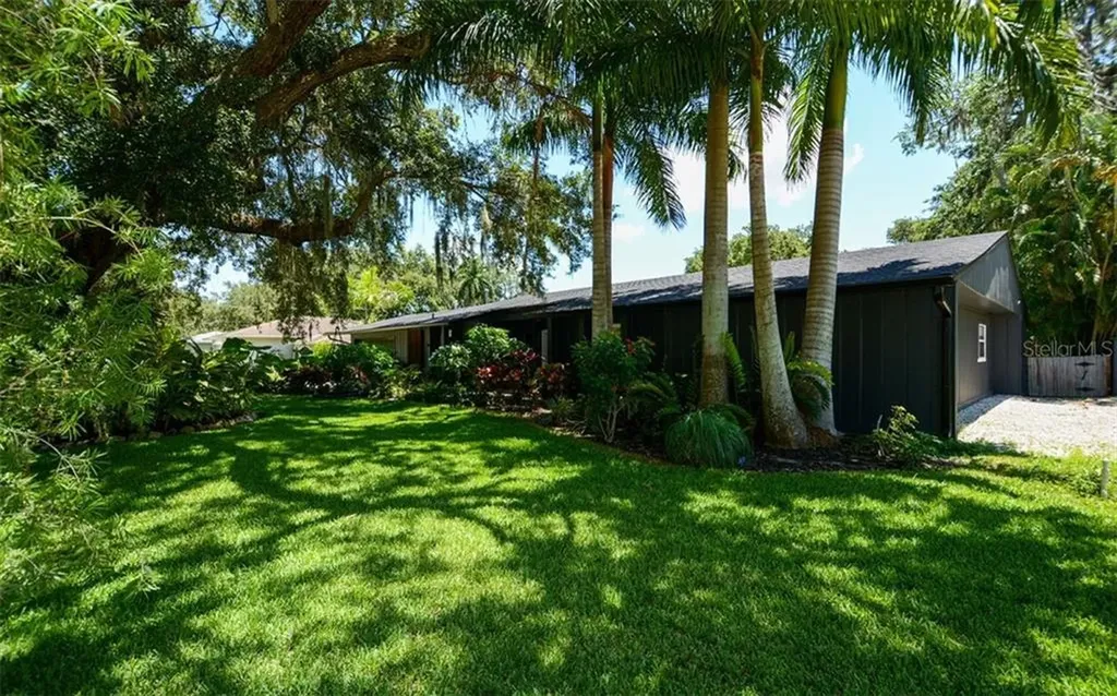 121 30th Street W Bradenton FL 34205