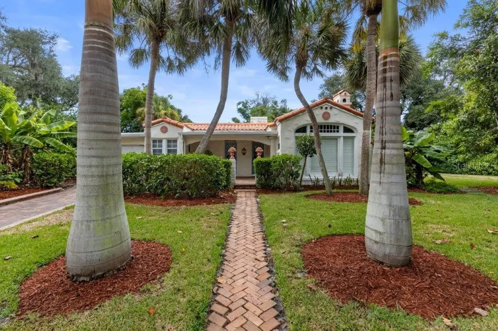 7413 Broughton Street Sarasota FL 34243
