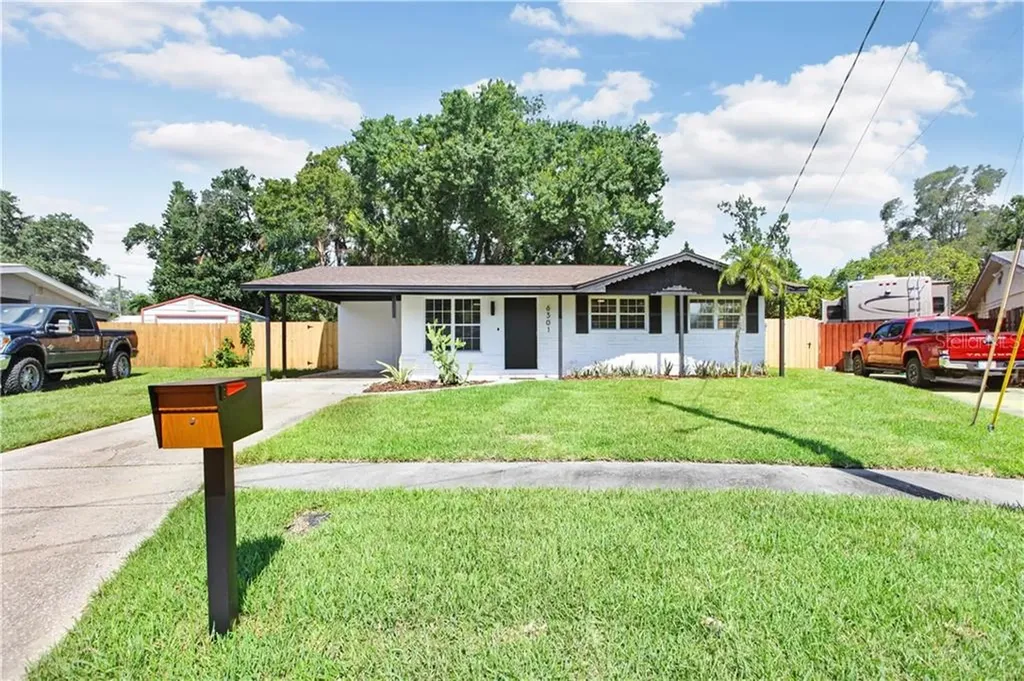 6301 S Cameron Avenue Tampa FL 33616