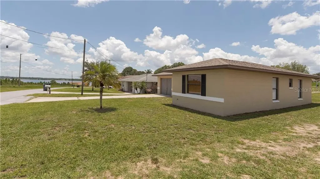 1016 Lake Easy Terrace Lake Wales FL 33898
