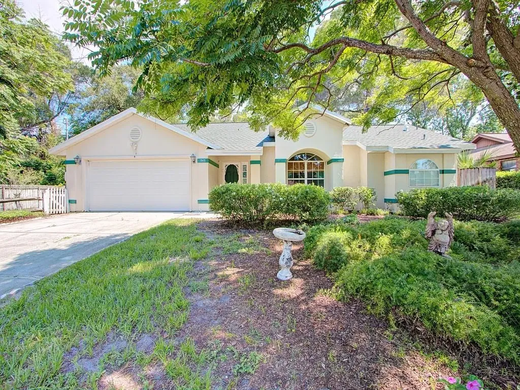 945 Crittenden Avenue Orange City FL 32763