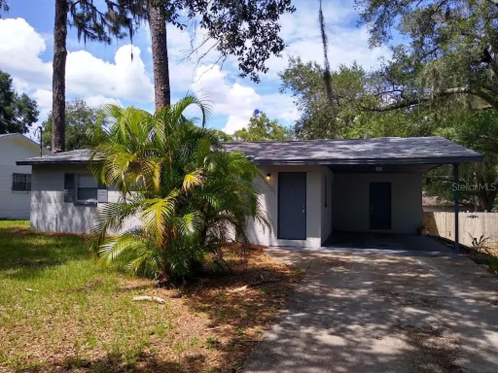 8005 N Temple Place Tampa FL 33617
