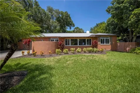 2828 Edwards Avenue S St Petersburg FL 33705