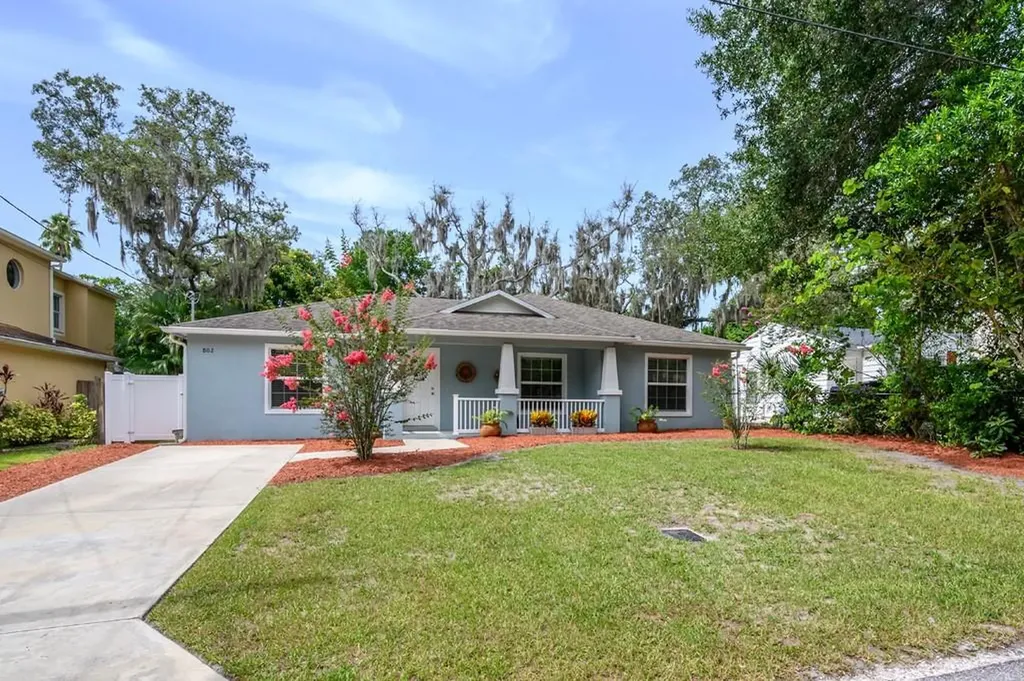 802 W Lowry Lane Tampa FL 33604