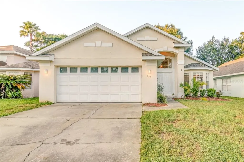 255 Easton Circle Oviedo FL 32765