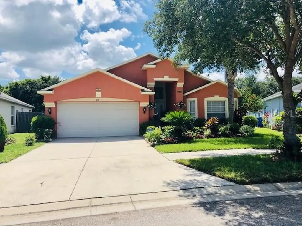 915 Cristelle Jean Drive Ruskin FL 33570