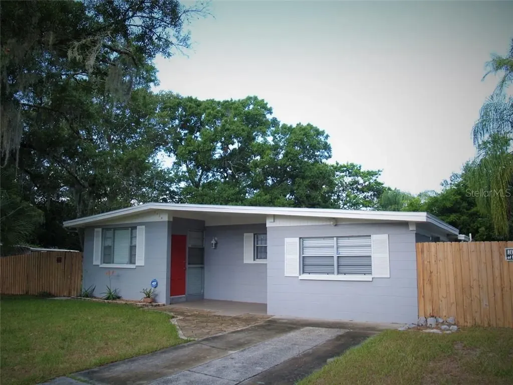 1124 Teakwood Avenue Tampa FL 33613