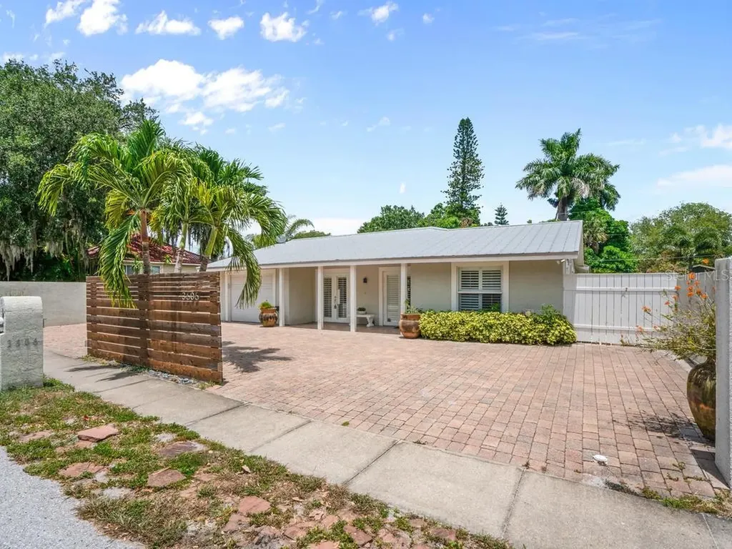 3606 Bay Shore Road Sarasota FL 34234