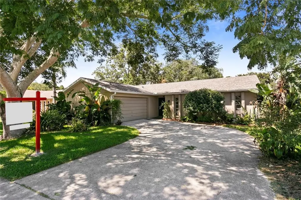 4 Harbor Woods Drive Safety Harbor FL 34695