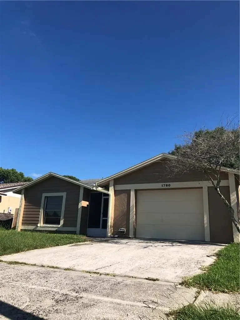 1780 Lakeview Village Drive Brandon FL 33510