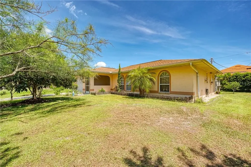 8471 Raoul Avenue North Port FL 34291