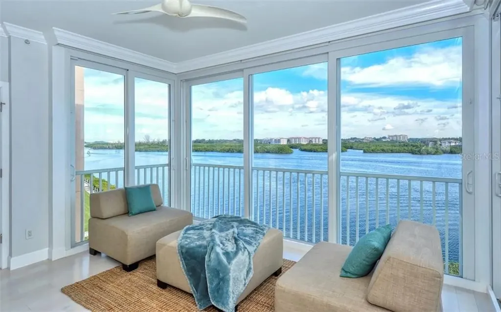 1280 Dolphin Bay Way Sarasota FL 34242