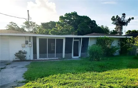 4527 60th Street W Bradenton FL 34210