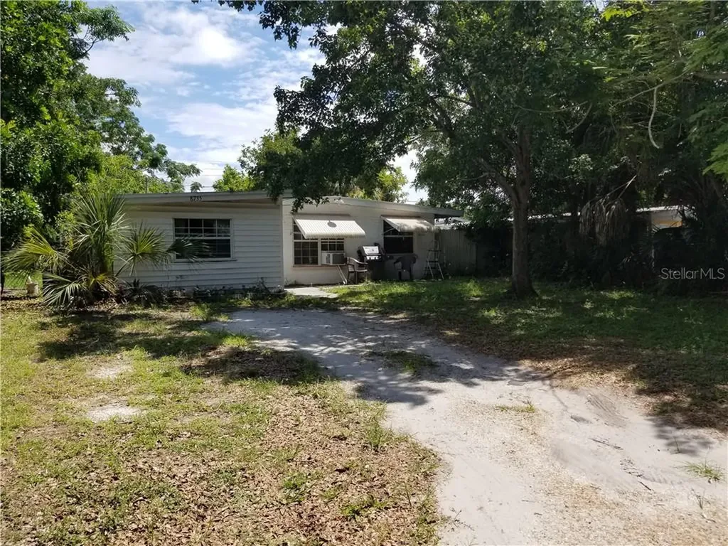 8735 Orchid Drive Seminole FL 33777