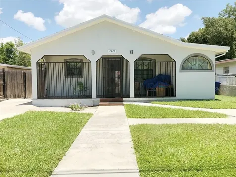 2424 Linsey Street Tampa FL 33605