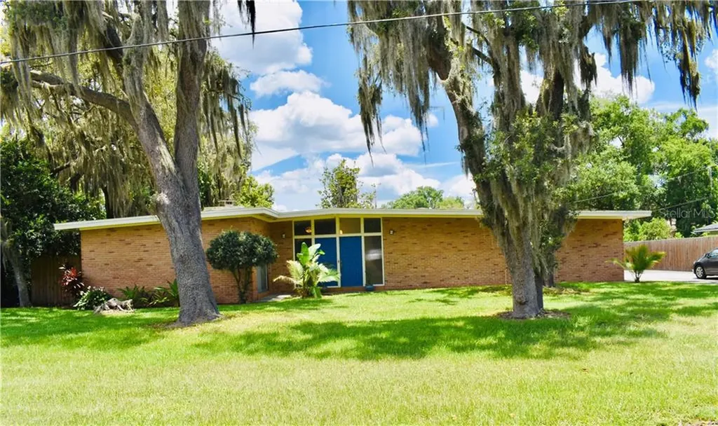 704 W Russell Drive Plant City FL 33563