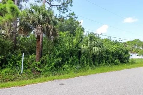 11151 Tamiami Lots 43 44 45 & 46 Trail S North Port FL 34287