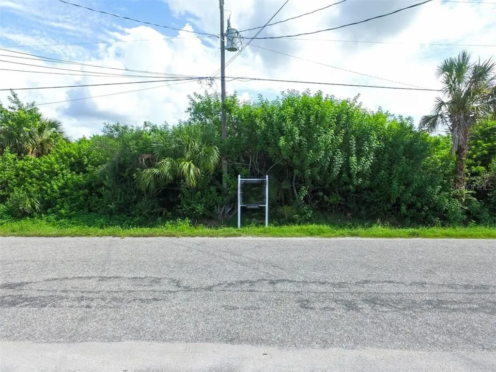 Lots 15,16,17 Saragossa Lane North Port FL 34287