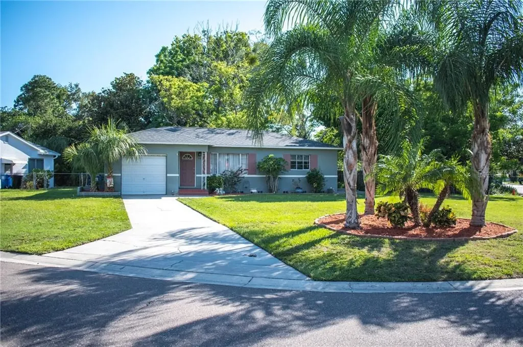 1716 Oxford Street N St Petersburg FL 33710