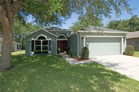 372 Pleasant Gardens Drive Apopka FL 32703