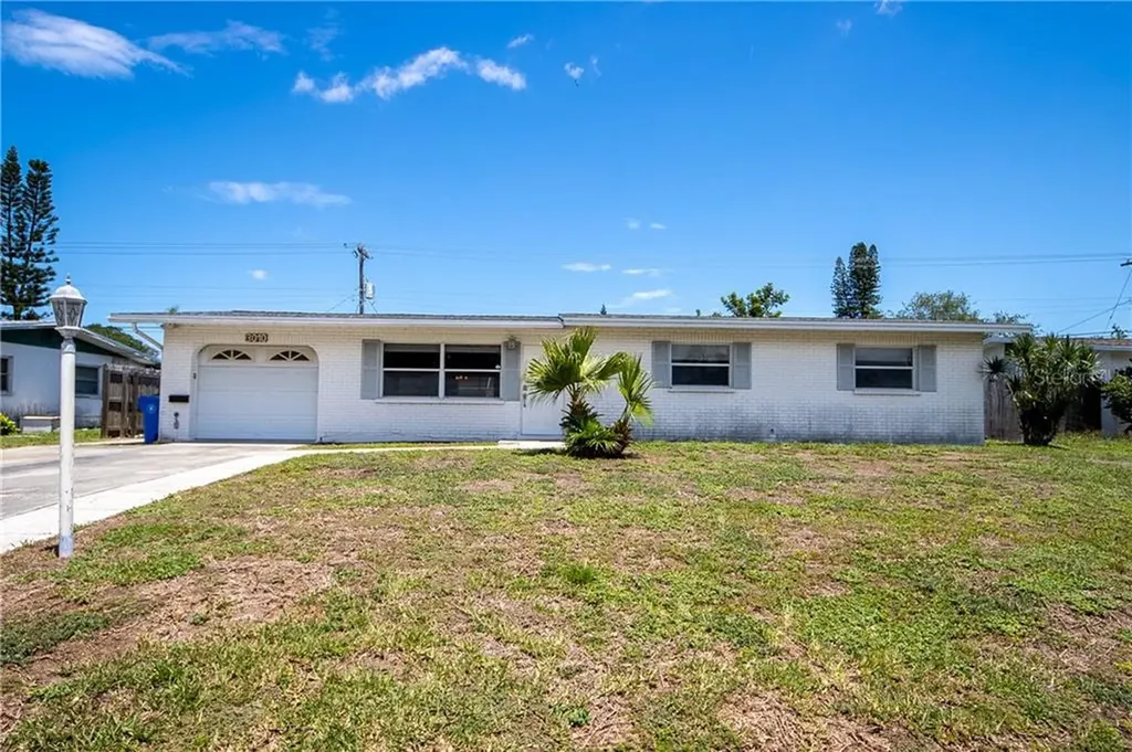 3010 Oxford Drive W Bradenton FL 34205