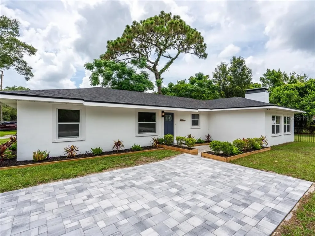 1924 E Hanna Avenue Tampa FL 33610