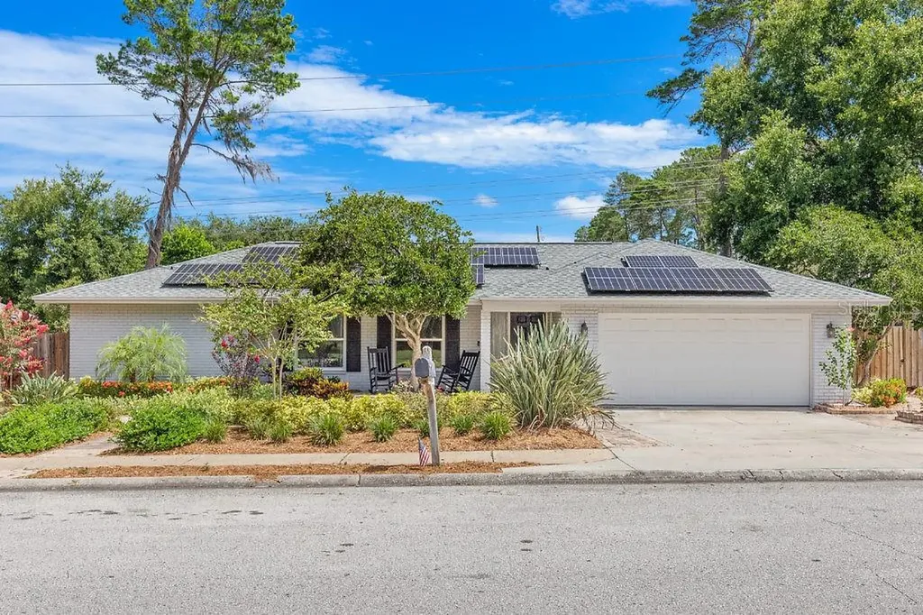 835 Pinewood Terrace W Palm Harbor FL 34683
