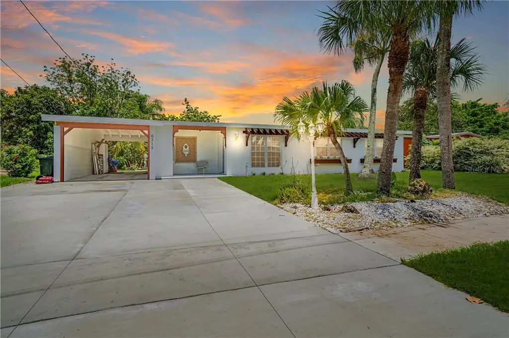 6312 Mataro Court North Port FL 34287