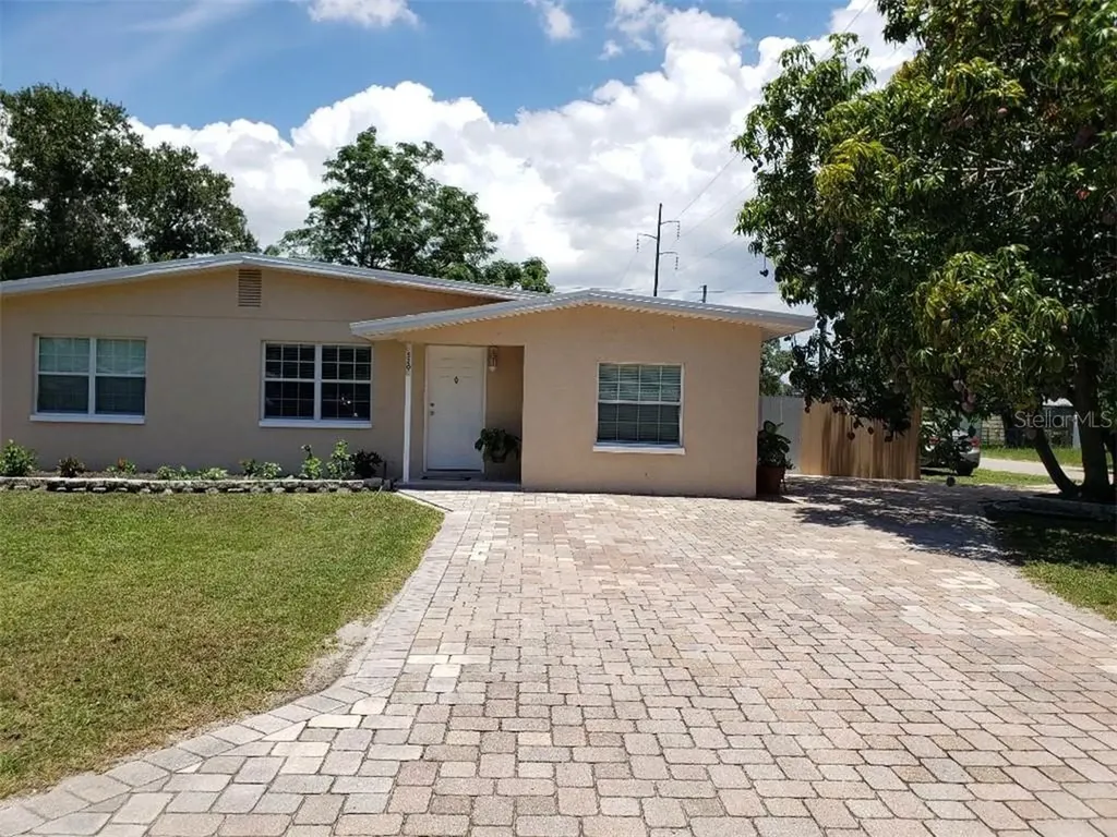 5203 47th Avenue N St Petersburg FL 33709