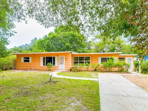 6751 Orchard Drive N St Petersburg FL 33702