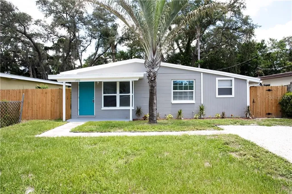 1723 W Perdiz Street Tampa FL 33612