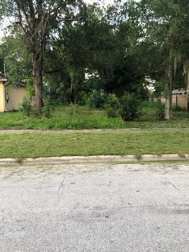 4063 Booker Street Orlando FL 32811
