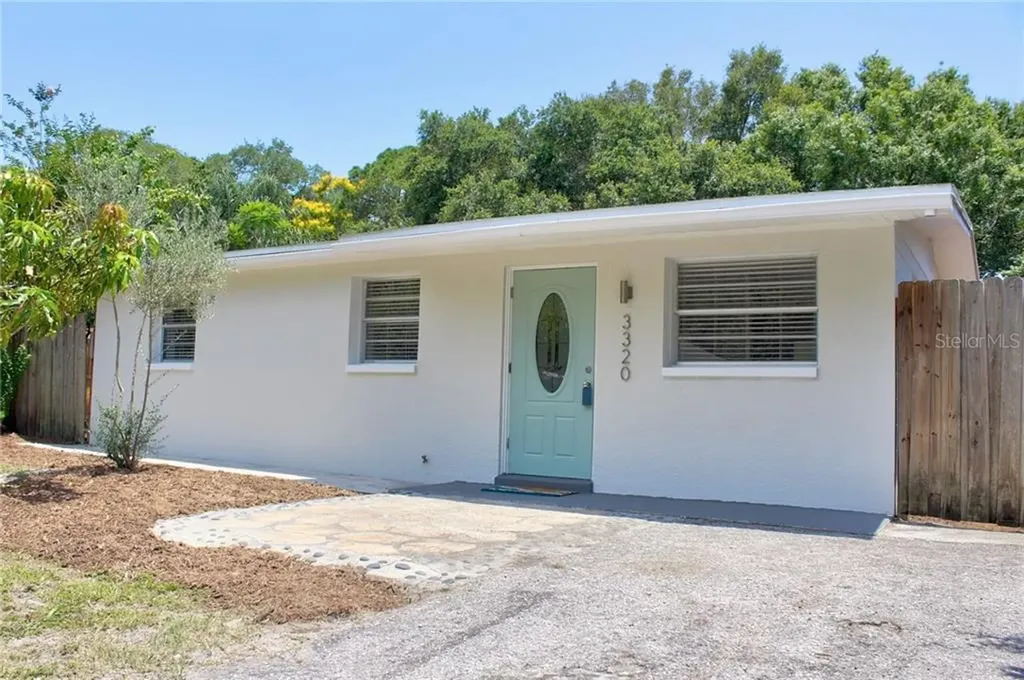 3320 W Wisconsin Avenue Tampa FL 33611