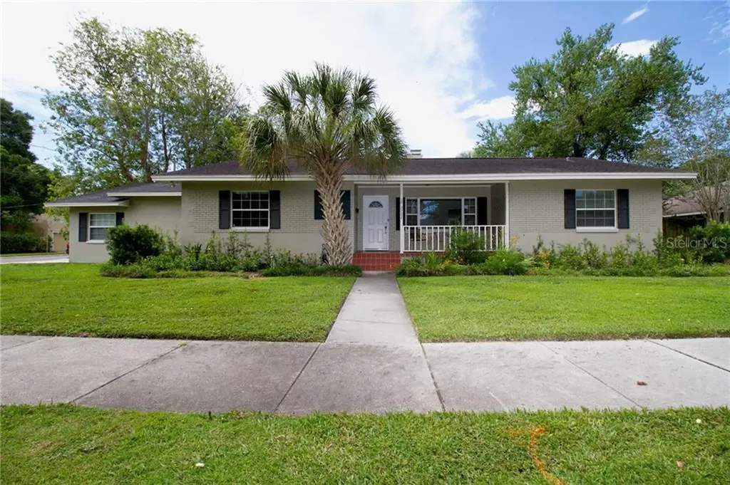 3702 W Barcelona Street Tampa FL 33629
